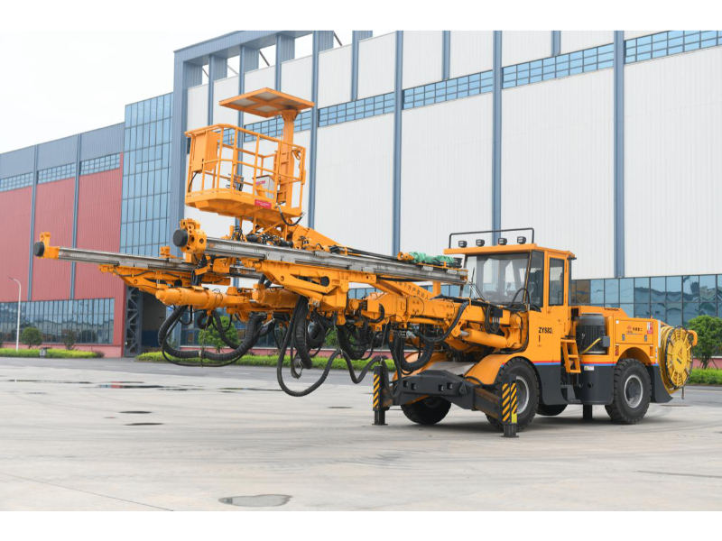 Гидравлическая буровая установка для прокладки туннелей